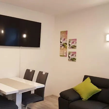 Gelis Apartment *